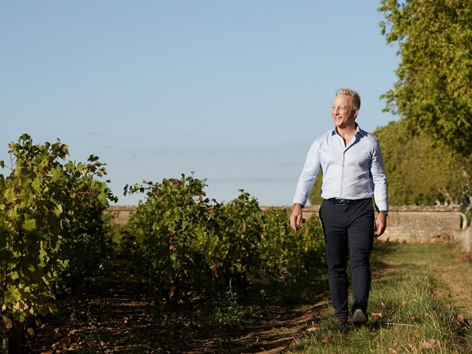 Lập công ty 28 tỷ USD nhờ được Steve Jobs truyền cảm hứng Lap cong ty 28 ty USD nho duoc Steve Jobs truyen cam hung