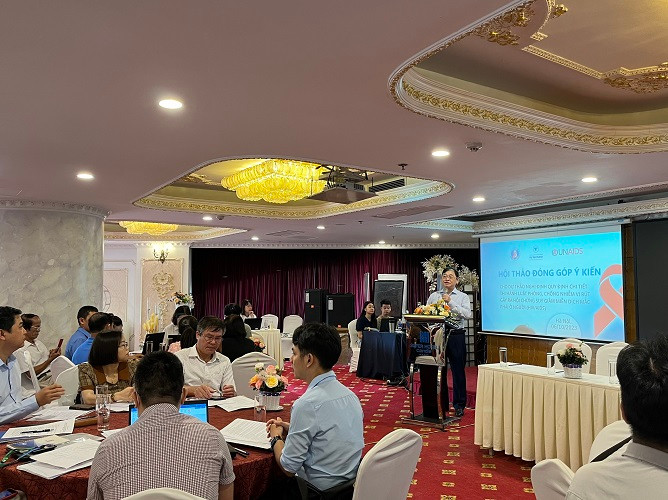 Tham van y kien du thao Quy dinh chi tiet thi hanh Luat Phong, chong HIV-Hinh-3