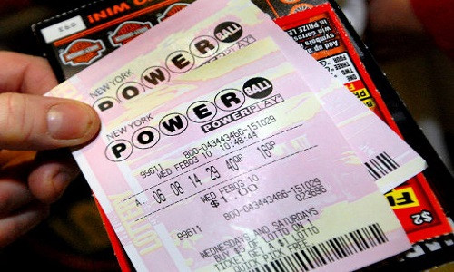 Cơ hội trúng độc đắc của hãng xổ số Powerball là 1/292 triệu. Ảnh: NY Daily News.