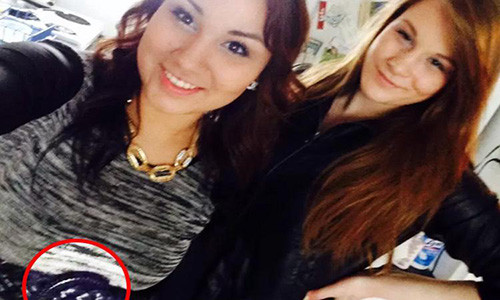 Thắt lưng (khoanh tròn) được cho là hung khí mà Antoine (trái) đã sử dụng để giết người bạn thân của mình, Brittney Gargol. Ảnh: The Sun.