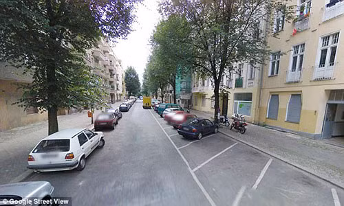 Thi thể của người phụ nữ 55 tuổi được phát hiện trong thùng rác ở thủ đô Berlin. Ảnh: Daily Mail.