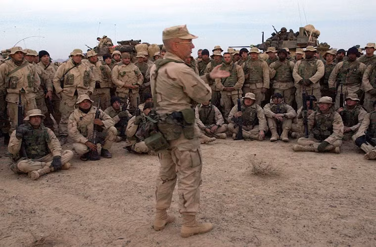 Ông Mattis được thăng cấp đại tá, tiếp đến là Chuẩn tướng và tham gia vào cuộc chiến tranh Afghanistan sau vụ khủng bố ở New York ngày 11/9/2001.