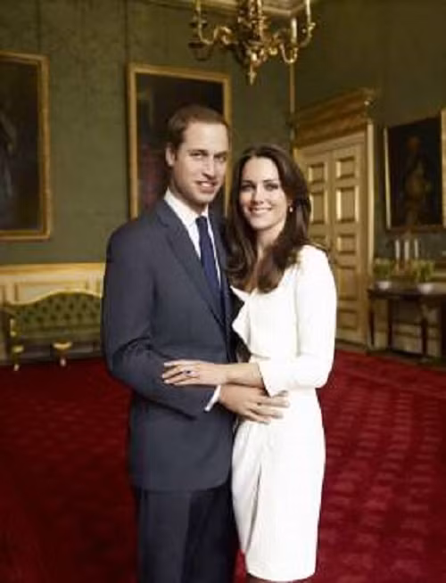 Ảnh đính hôn chính thức của Hoàng tử William và Công nương Kate Middleton tại Cung điện St James năm 2010. Ảnh: PA.