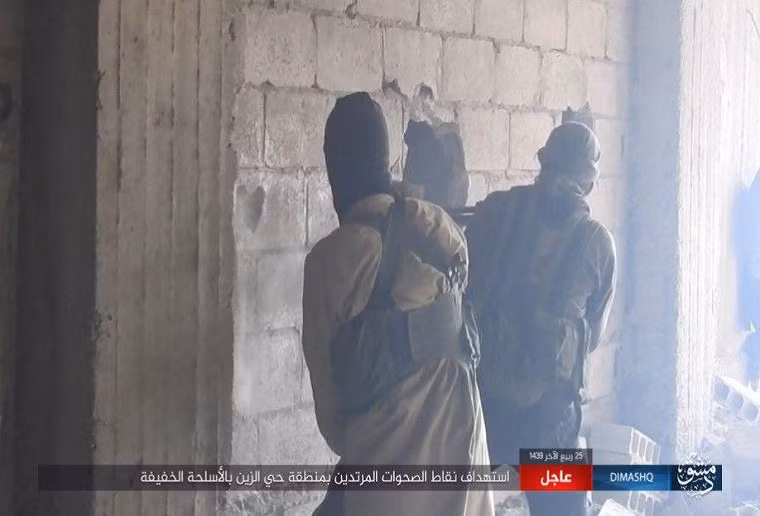 Hiện chưa rõ cuộc chiến của nhóm IS với phiến quân Jaysh al-Islam ở Nam Damascus còn tiếp diễn hay không. Ảnh: AMN.