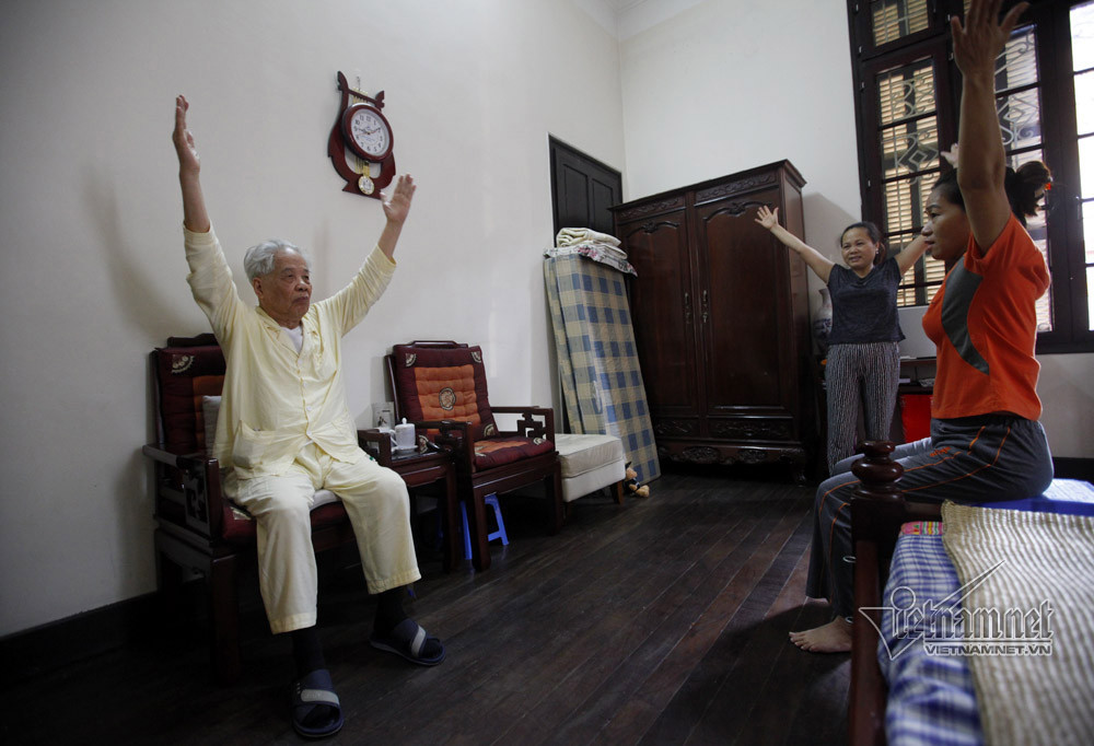 Những hình ảnh về cuộc sống bình dị của nguyên Tổng bí Đỗ Mười tại tư gia trước khi từ trần khiến ai cũng xúc động. Ảnh Vietnamnet.