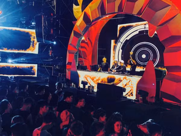 Khoi to vu 7 nguoi chet sau le hoi am nhac o Ho Tay