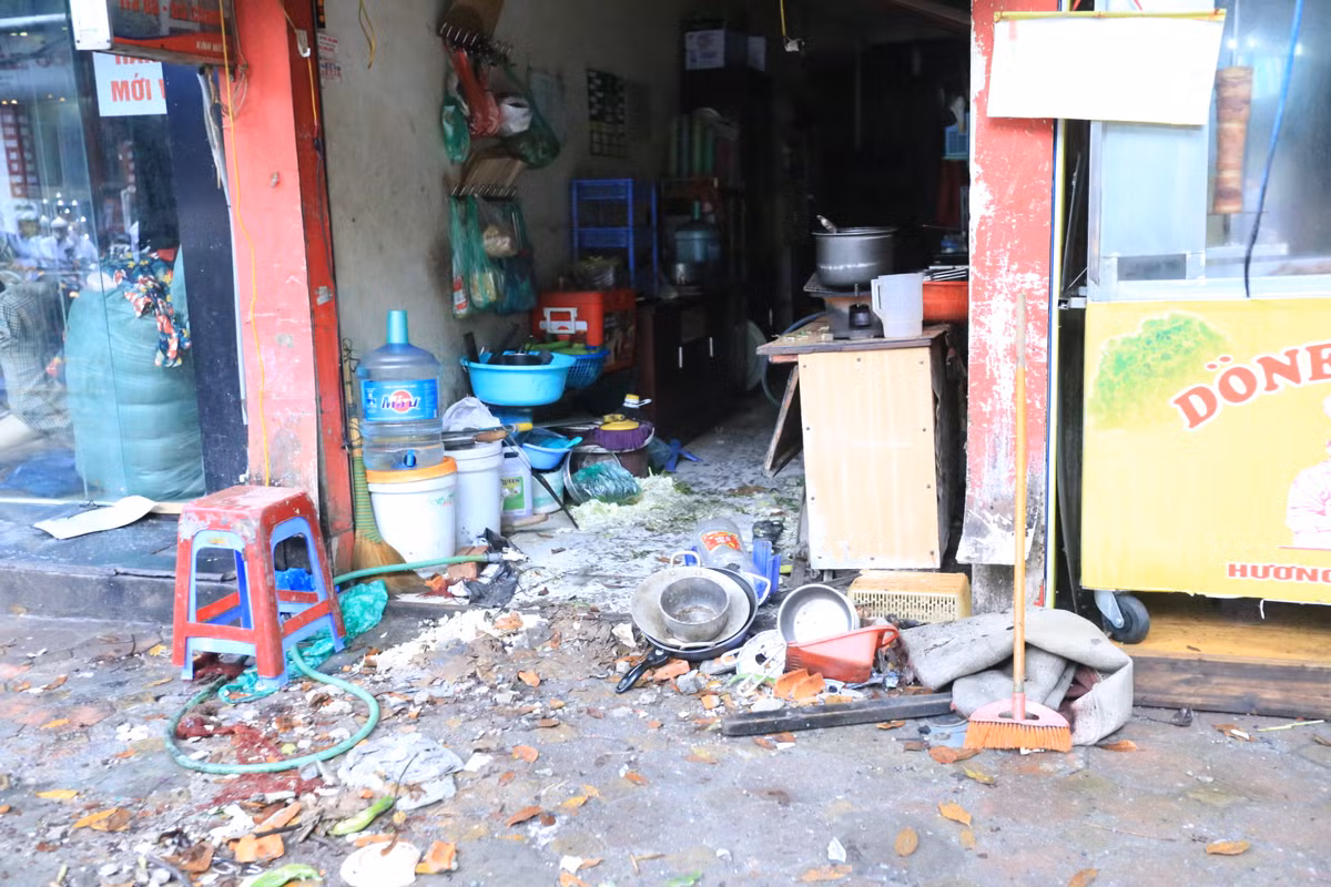 Ha Noi: Roi nuoc mat canh benh nhan ngheo ra 