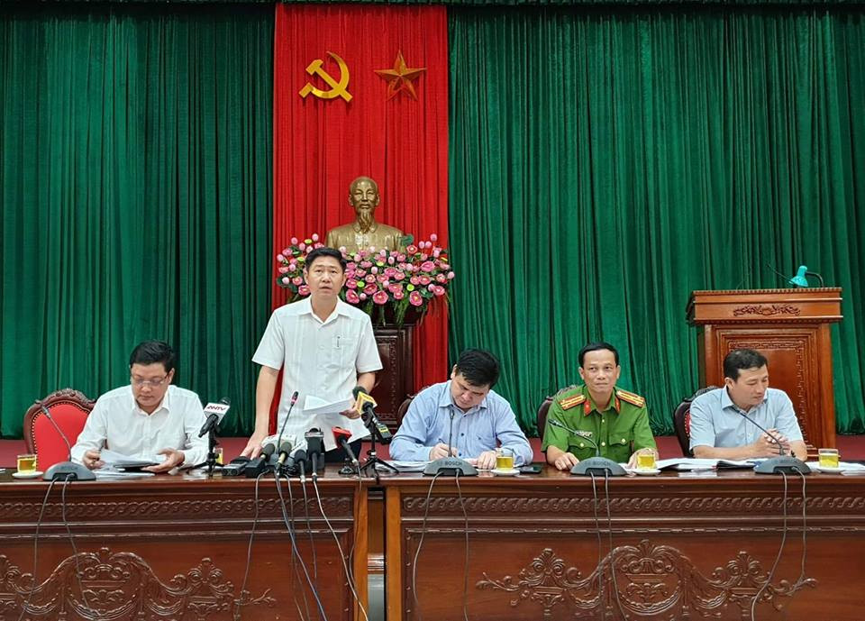 Thiet hai khung khiep vu chay nha tren duong De La Thanh