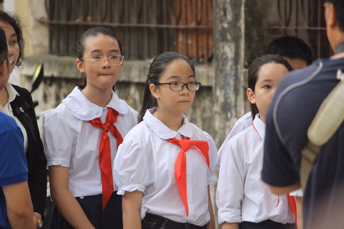 Xuc dong canh nguoi dan den vieng Chu tich nuoc tu som-Hinh-4