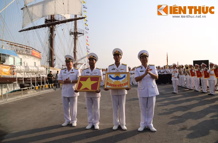 Tàu buồm 286-Lê Quý Đôn được biên chế về biên đội tàu huấn luyện thực hành thuộc Học viện Hải quân (ngày 22/2/2016) nhằm huấn luyện, rèn luyện thủy nghiệp cơ bản, kỹ năng đi biển cho thủy thủ viễn dương và hoạt động đường dài; tham gia các hoạt động giao lưu hải quân và hàng hải quốc tế…