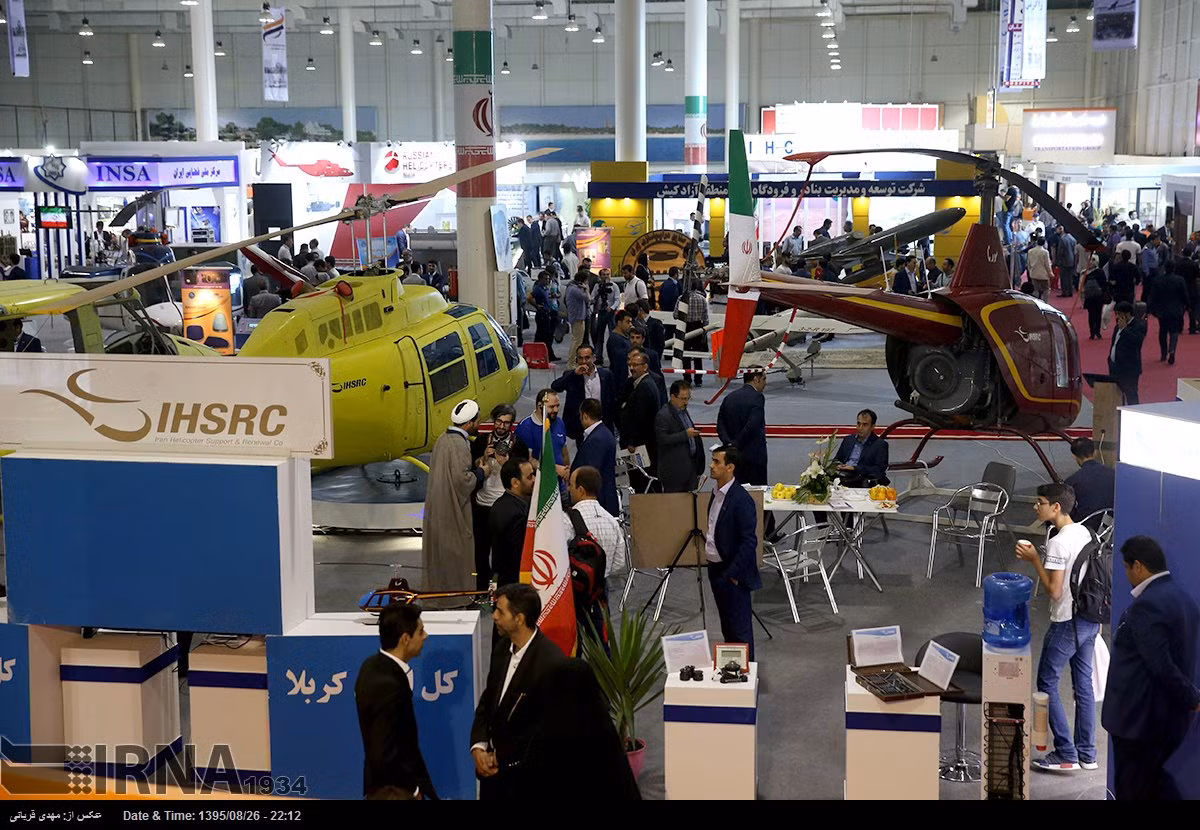 Gian trưng bày các loại trực thăng do công ty Iran phát triển. Nguồn ảnh: IRNA