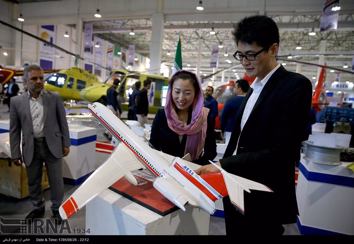 Mô hình máy bay phản lực do Công ty Công nghiệp sản xuất máy bay Iran (HESA) đang nghiên cứu phát triển. Nguồn ảnh: IRNA