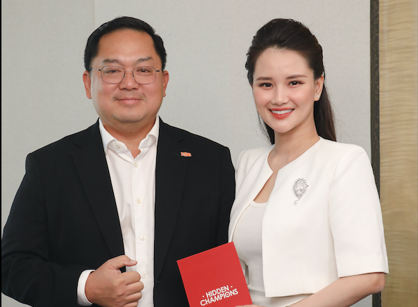 Nhieu khach moi noi tieng do bo talkshow “Hidden Champion” cua MC Huyen Chau