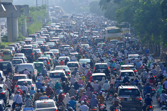 Diem ten hang loat cao oc “chen ep” ha tang giao thong Ha Noi-Hinh-5