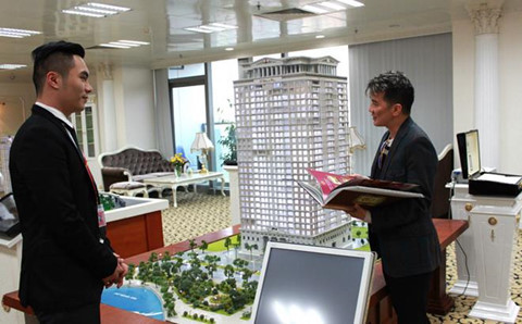 Dam Vinh Hung kiem tien tu dai dien thuong hieu, quang cao ra sao?-Hinh-3