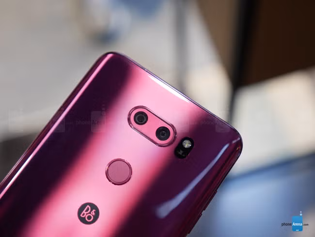 Chưa rõ thiết bị này có bán ra ở Mỹ hay không. Trong khi giá bán bản tiêu chuẩn của LG V30 là 749,99 USD (17 triệu đồng). can canh lg v30 mau hong phot sieu quyen ru hinh anh 1 can canh lg v30 mau hong phot sieu quyen ru hinh anh 2 can canh lg v30 mau hong phot sieu quyen ru hinh anh 3 can canh lg v30 mau hong phot sieu quyen ru hinh anh 4 can canh lg v30 mau hong phot sieu quyen ru hinh anh 5 can canh lg v30 mau hong phot sieu quyen ru hinh anh 6 can canh lg v30 mau hong phot sieu quyen ru hinh anh 7 can canh lg v30 mau hong phot sieu quyen ru hinh anh 8 can canh lg v30 mau hong phot sieu quyen ru hinh anh 9