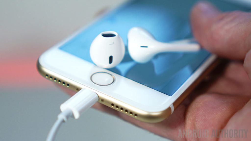 5 dien thoai thong minh ban chay nhat moi thoi dai: Apple ap dao-Hinh-3