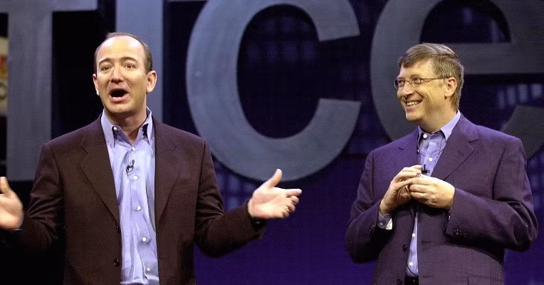 Hai tỷ phú Bill Gates và Jeff Bezos.