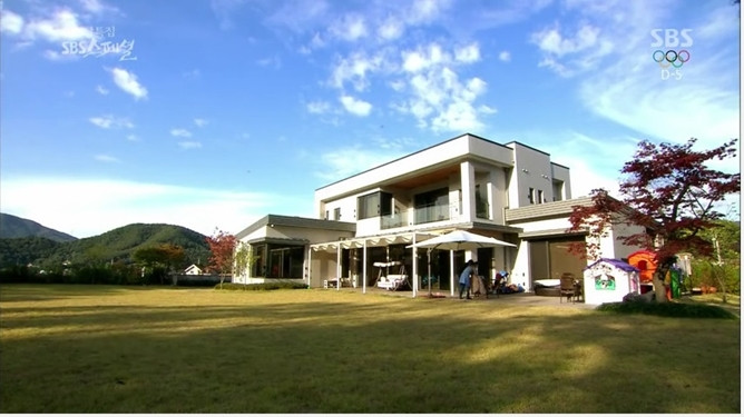 Lee Young Ae bat ngo tiet lo than the 