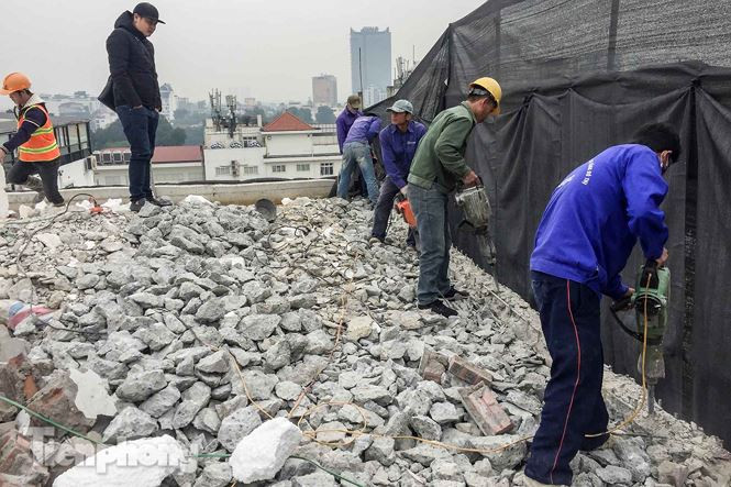 Lo ly do cao oc sai phep canh Ho Guom cham thao do-Hinh-2