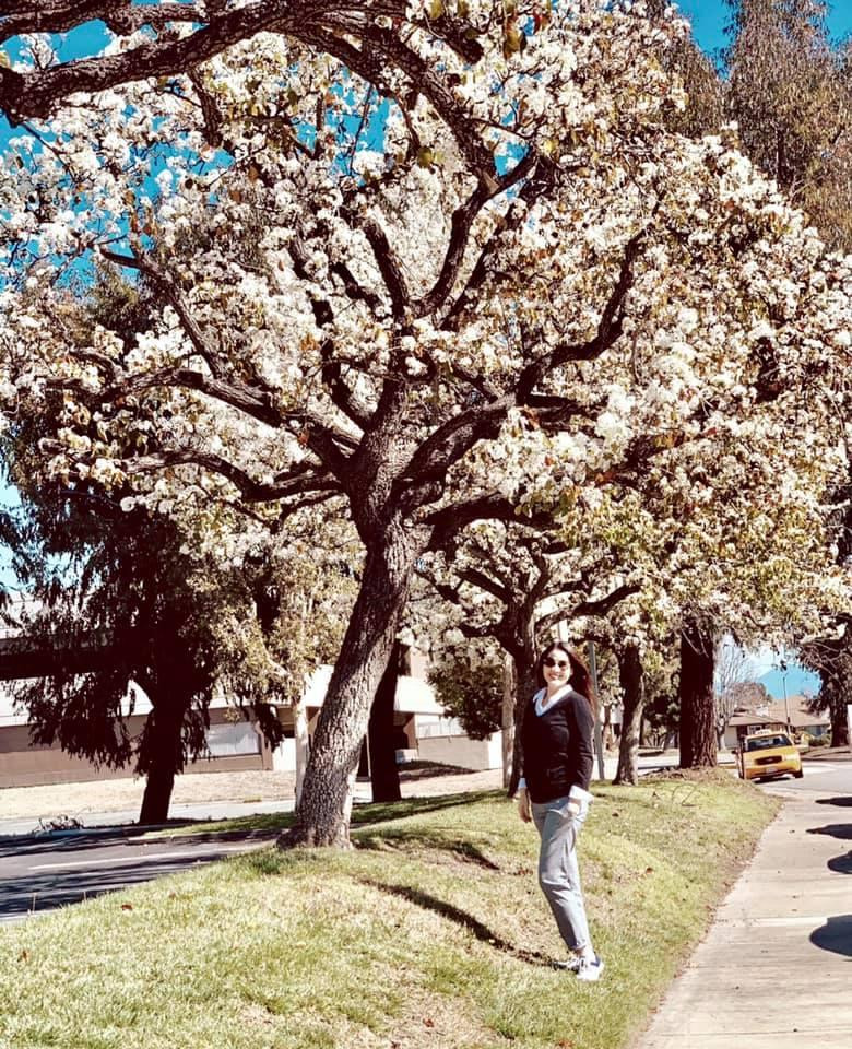 Than Thuy Ha khoe dang thon gon sau vai tuan sinh con-Hinh-2