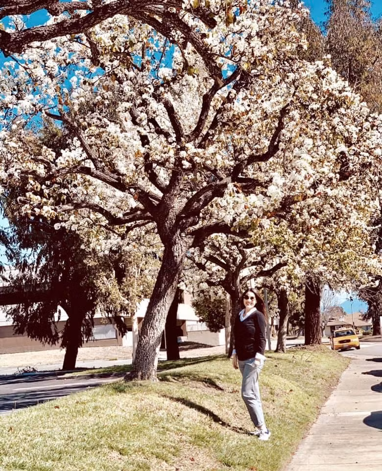 Than Thuy Ha khoe dang thon gon sau vai tuan sinh con-Hinh-2