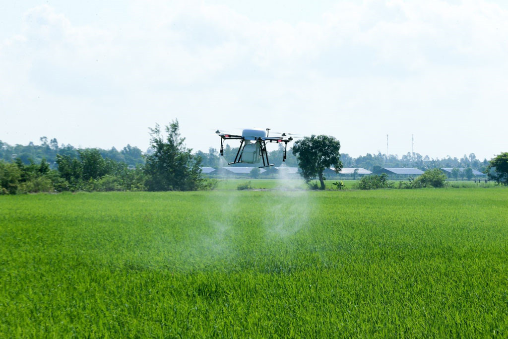 Trên thế giới, máy bay không người lái được ứng dụng khá nhiều trong sản xuất nông nghiệp.