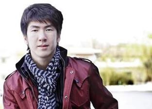 Chân dung soái ca triệu phú Đinh Sĩ Nguyên.