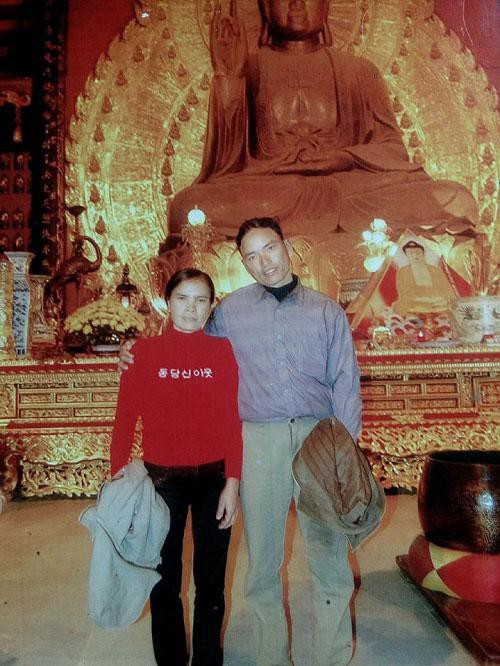 Ảnh bố Nhiên chụp từ năm 2010. Ông được cư dân mạng gọi là ông bố siêu nhân.