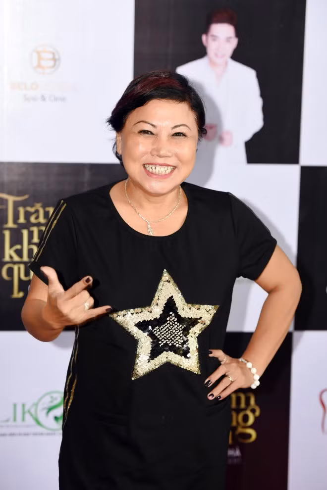 Ở thời điểm hiện tại, chị đã có phần khá hơn và tinh thần luôn vui vẻ, lạc quan khi nhận được lời mời đi hát của anh em bạn bè. Tuy nhiên, để đảm bảo sức khoẻ, nữ ca sĩ luôn phải mang theo rất nhiều loại thuốc và tuân thủ chế độ ăn riêng do bác sĩ chỉ định.