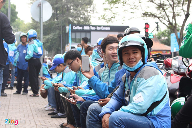 Trước đó, cuối tháng 3, sự ra đi của Uber tại thị phần Việt Nam khiến nhiều khách hàng tiếc nuối. Ảnh: Phúc Minh.