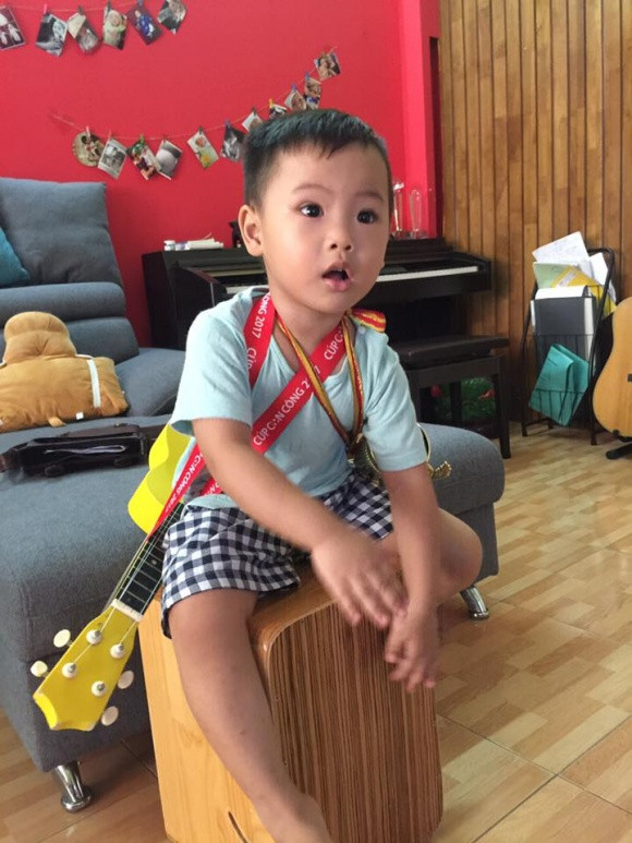 Đây cũng là nơi gia đình Tú Dưa chơi đùa, vui vẻ bên nhau.