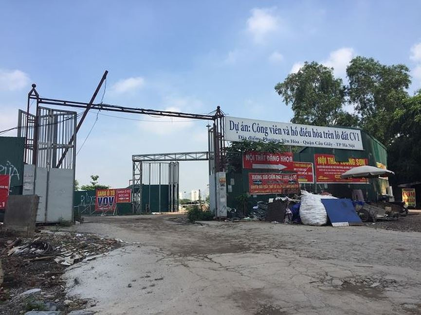 Khu công viên và hồ điều hoà CV1 Cầu Giấy 938 tỷ: Khu công viên và hồ điều hoà CV1 thuộc Khu đô thị mới Cầu Giấy được khởi công xây dựng từ ngày 22/7/2017 là dự án nằm trong chuỗi các chương trình phát triển hệ thống cây xanh, công viên, vườn hoa và hồ của Thủ đô giai đoạn 2016-2020. Dự án có diện tích sử dụng đất khoảng 31,76 ha nằm trên địa bàn 2 quận Nam Từ Liêm và Cầu Giấy với tổng mức đầu tư lên đến 938 tỷ đồng.