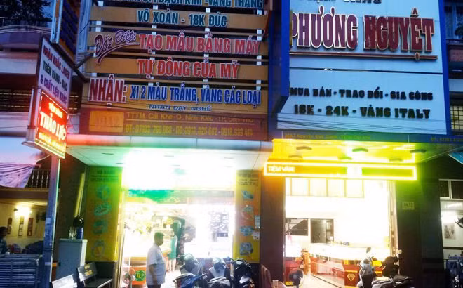 Doi 100 USD phat 90 trieu: 20 vien kim cuong tich thu dang o dau?-Hinh-2