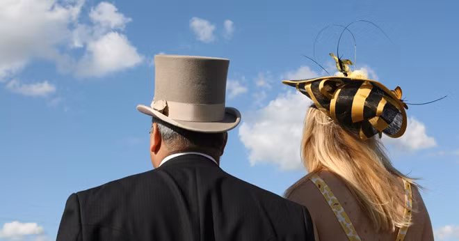 Nghĩ lớn, đặt mục tiêu tham vọng là một trong cách thói quen để làm giàu. Ảnh: Getty.