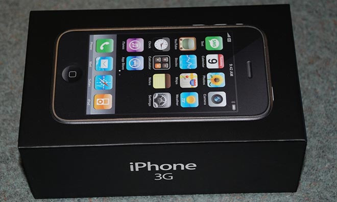 iPhone 3G là phiên bản hoàn thiện về tính năng cho iPhone gốc ra mắt trước đó.