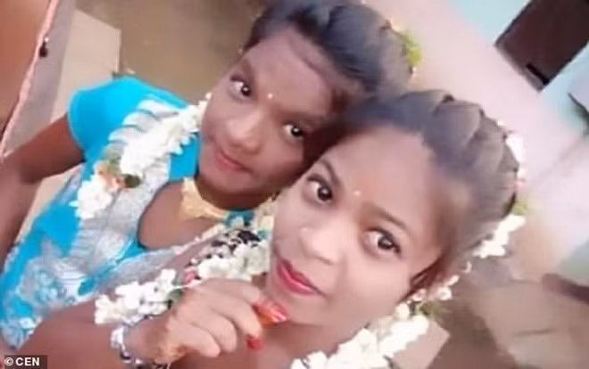 Am anh hinh selfie cua hai thieu nu truoc khi nhay xuong gieng tu tu