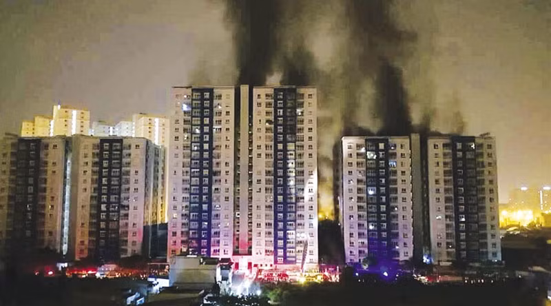 Sau sự cố cháy Caria, dân chung cư lo sợ.