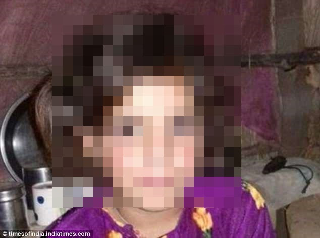 Bé gái xấu số Asifa Bano.