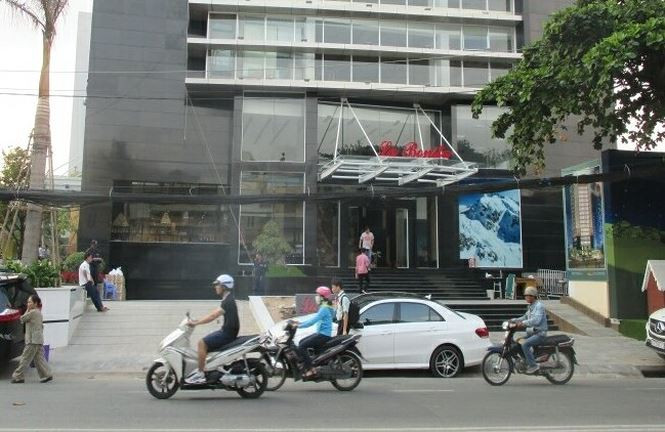 Chu dau tu tu y xay ca ngoi chua tren noc toa cao oc-Hinh-2