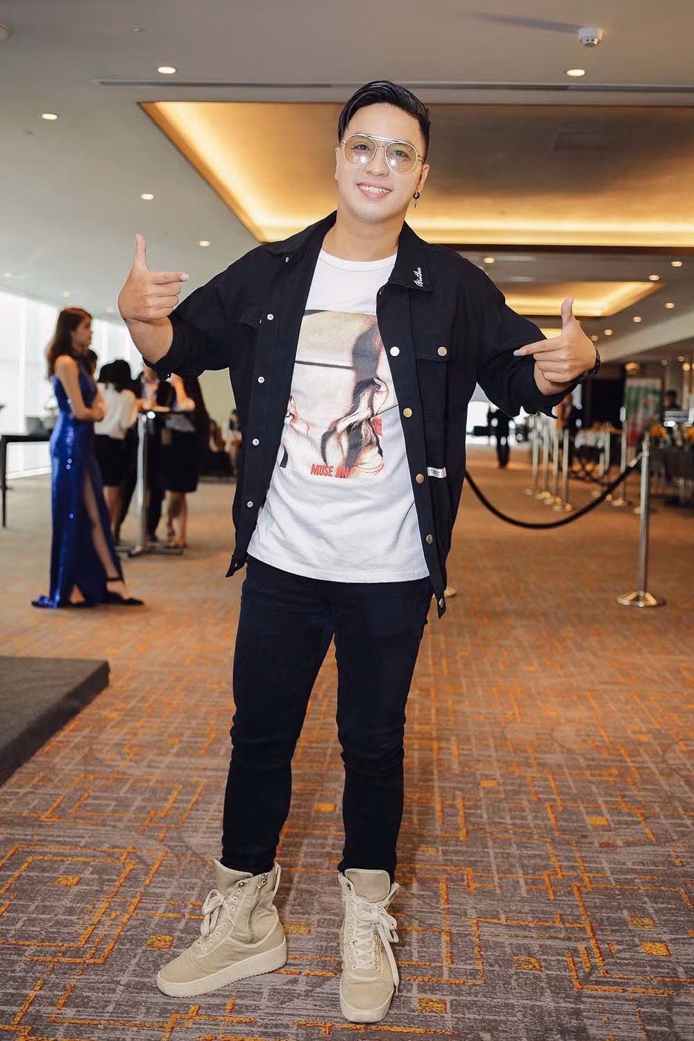 Nhạc sĩ Tăng Nhật Tuệ xuất hiện trong hình ảnh trẻ trung, năng động. Mới đây, ca khúc Yêu anh của anh được sử dụng làm nhạc phim cho tác phẩm điện ảnh Tao không xa mày và tạo được hiệu ứng tốt.