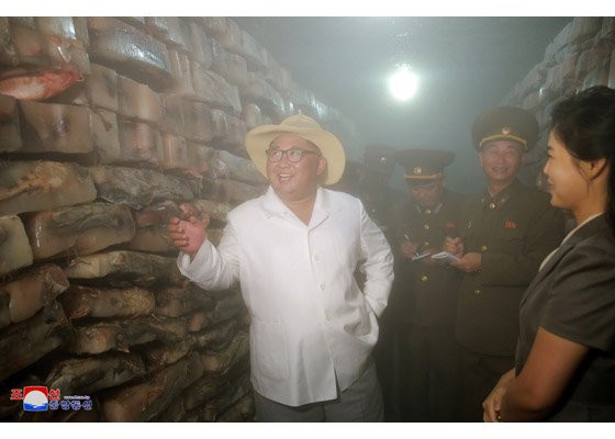 Hinh anh trang trai ca tre khien ong Kim Jong Un thich thu-Hinh-4