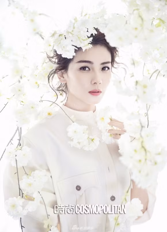 Lưu Đào mạnh mẽ trong sóng gió.