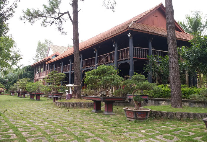 Quảng Ninh đang chỉ đạo cơ quan chức năng thanh tra toàn diện “Biệt phủ hoành tráng nhất Quảng Ninh” trên đất rừng, tại xã Hạ Long, huyện Vân Đồn, gây xôn xao dư luận những ngày qua.