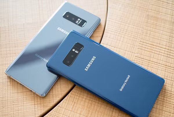 Nhung smartphone tot nhat co the mua ngay bay gio-Hinh-3