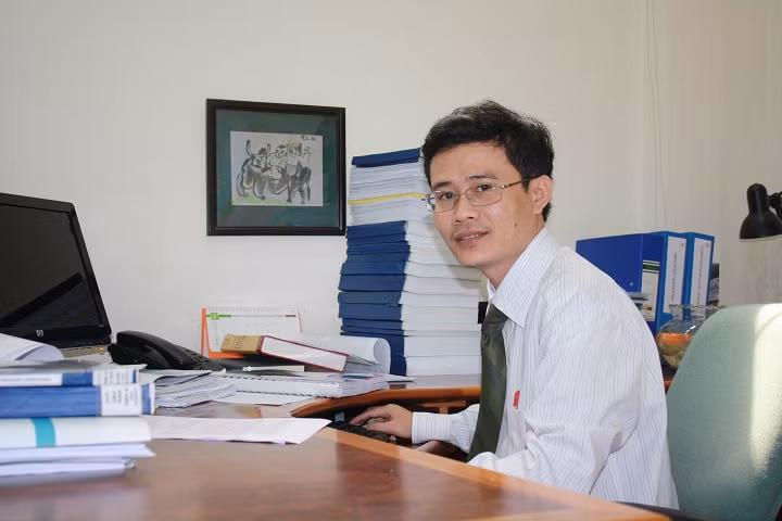 TS Đỗ Thiên Anh Tuấn: "Về mặt kỹ thuật thì lẽ ra Coca-Cola Việt Nam đã phải phá sản Tuy nhiên, thay vì đóng cửa hay thu hẹp quy mô hoạt động, năm 2014 Coca-Cola tiếp tục đầu tư thêm 210 triệu USD để mở rộng kinh doanh ở Việt Nam".