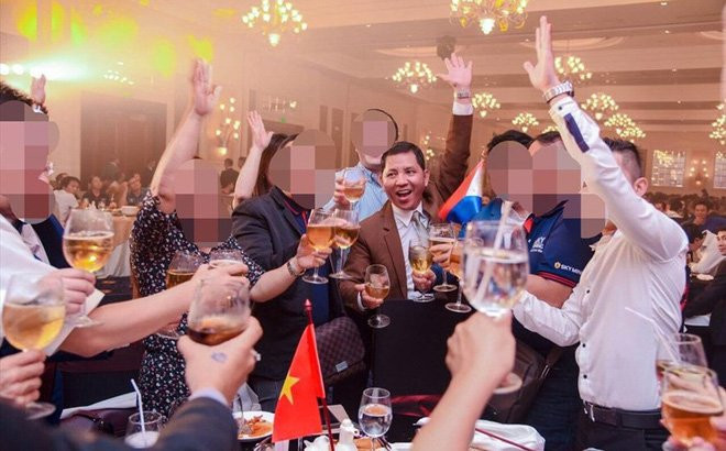 Dàn siêu xe và những đêm "tiệc tùng xa xỉ" của ông chủ Sky Mining Dan sieu xe va nhung dem