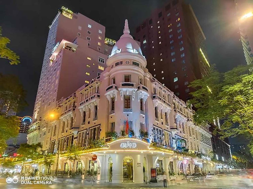 Sai Gon dem lung linh qua ong kinh Huawei Nova 3i-Hinh-7