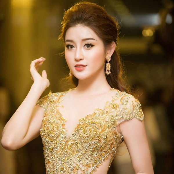 Nhung my nhan Viet don nam tuoi khi so huu tai san dat tien
