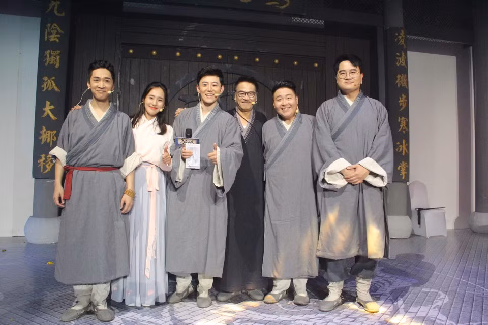 Sau khi dưỡng bệnh, Ngô Mạnh Đạt quay lại phim trường với vai diễn trong Tân Ô Long viện 2.